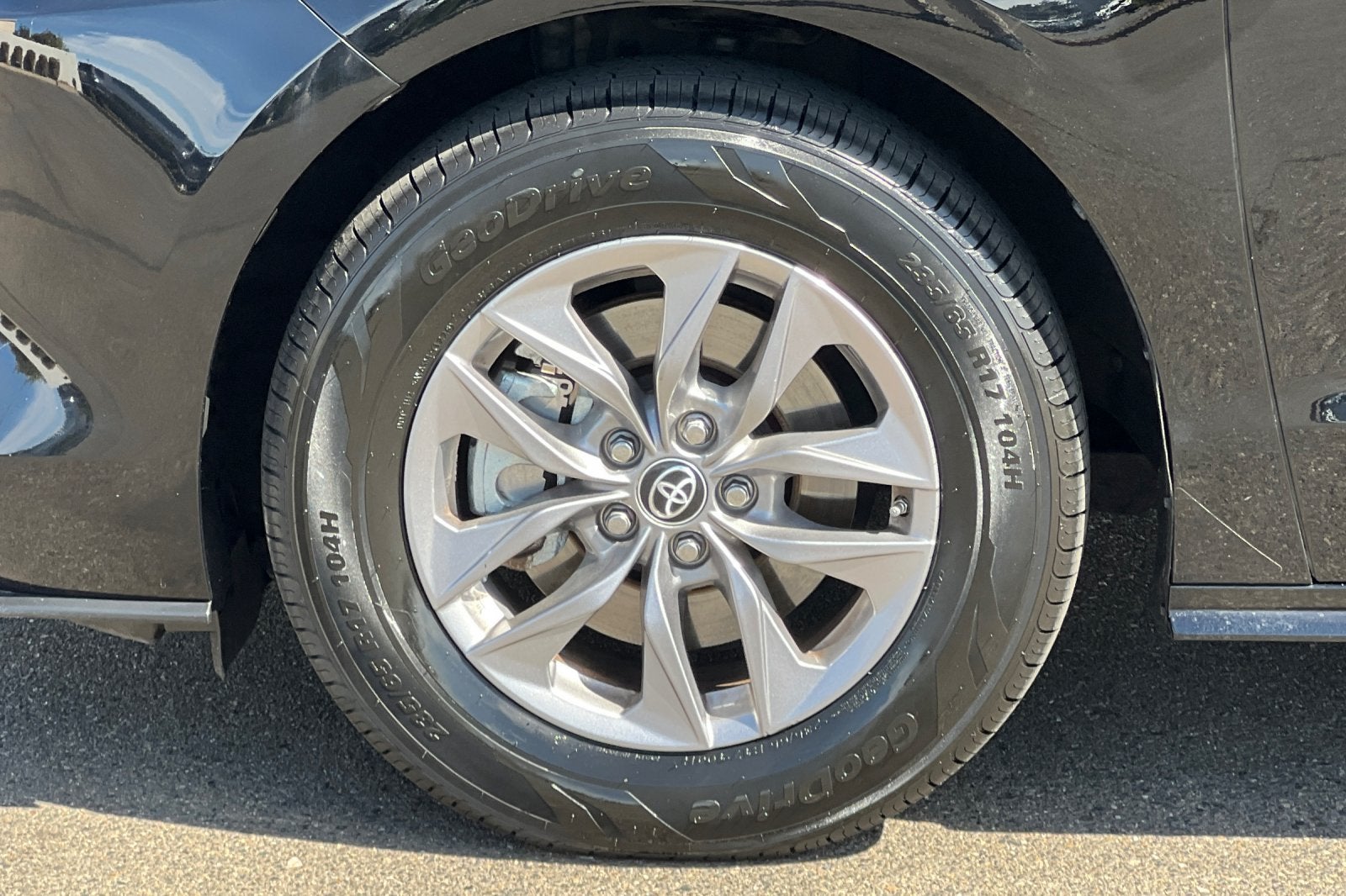 2023 Toyota Sienna XLE