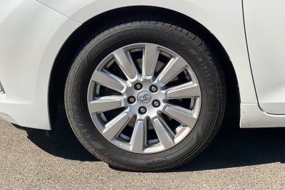 2017 Toyota Sienna Limited Premium