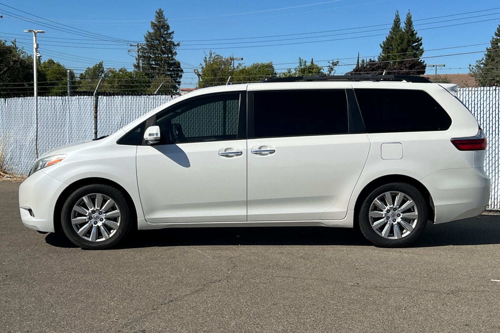 2017 Toyota Sienna Limited Premium