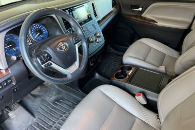 2017 Toyota Sienna Limited Premium