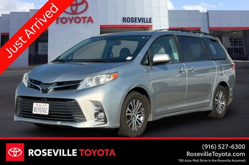 2019 Toyota Sienna XLE