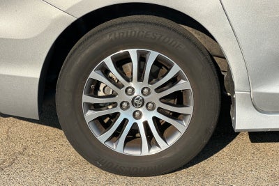 2019 Toyota Sienna XLE