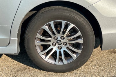 2019 Toyota Sienna XLE