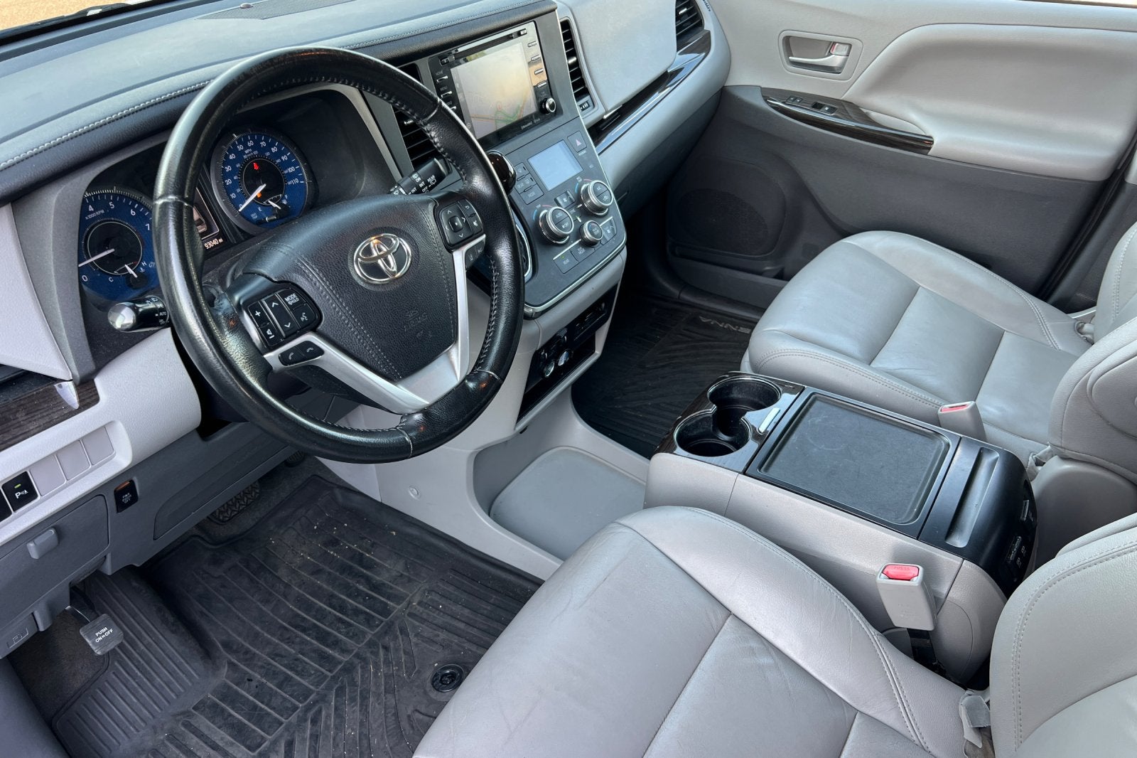 2019 Toyota Sienna XLE