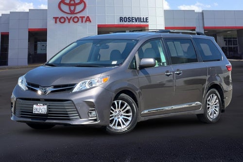 2020 Toyota Sienna XLE Premium