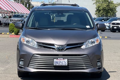 2020 Toyota Sienna XLE Premium