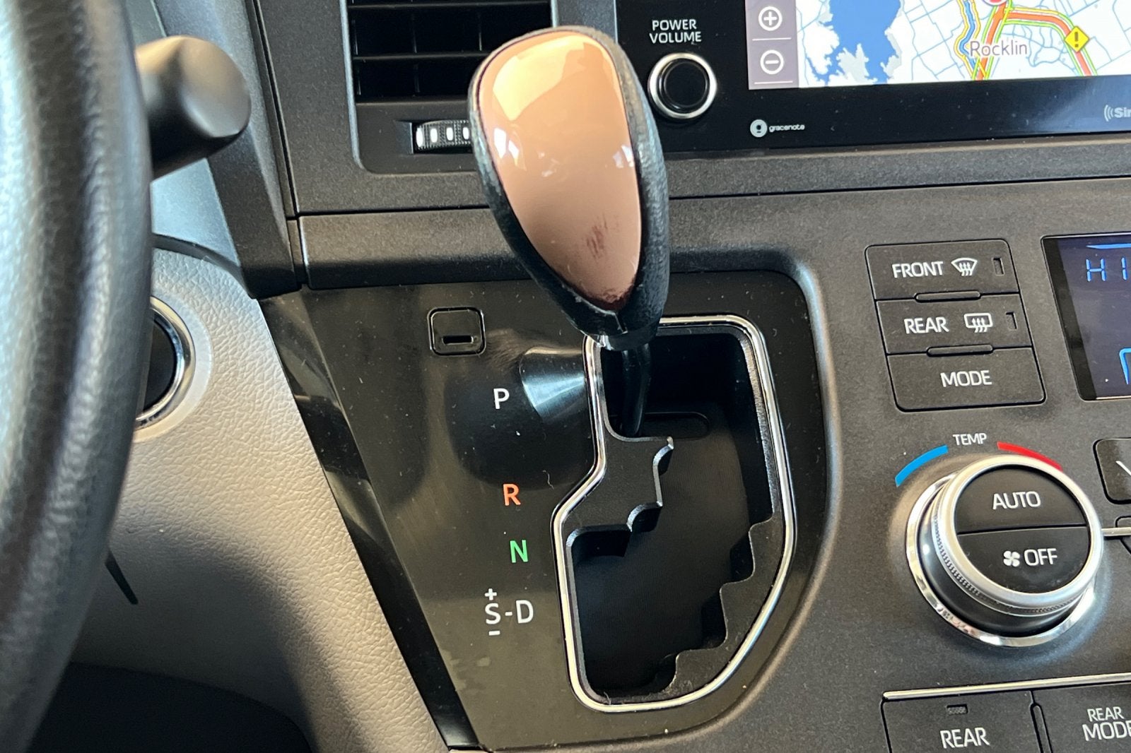 2020 Toyota Sienna XLE Premium