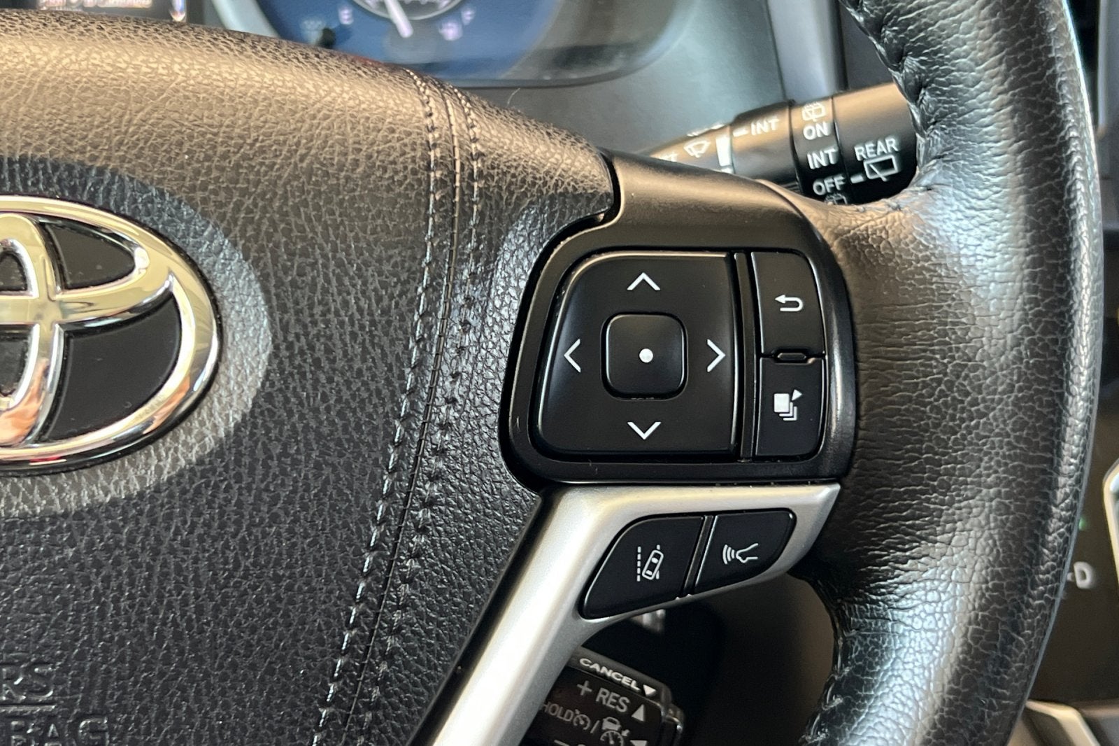 2020 Toyota Sienna XLE Premium