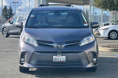 2020 Toyota Sienna XLE Premium