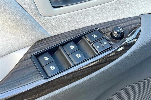 2020 Toyota Sienna XLE Premium