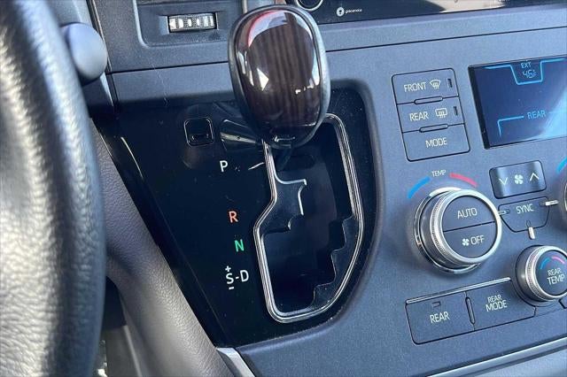 2020 Toyota Sienna XLE Premium