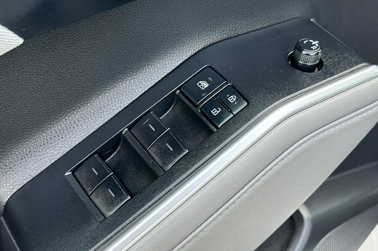 2020 Toyota Highlander Hybrid LE