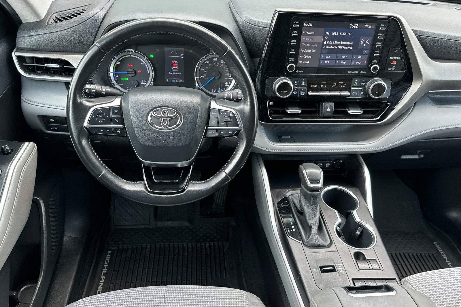 2020 Toyota Highlander Hybrid LE