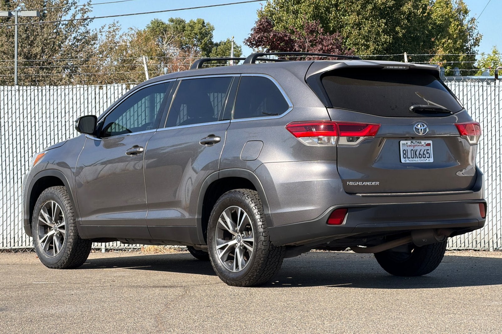 2019 Toyota Highlander LE