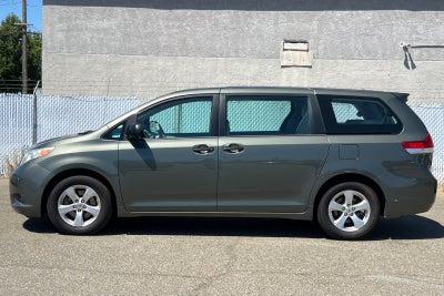 2013 Toyota Sienna L