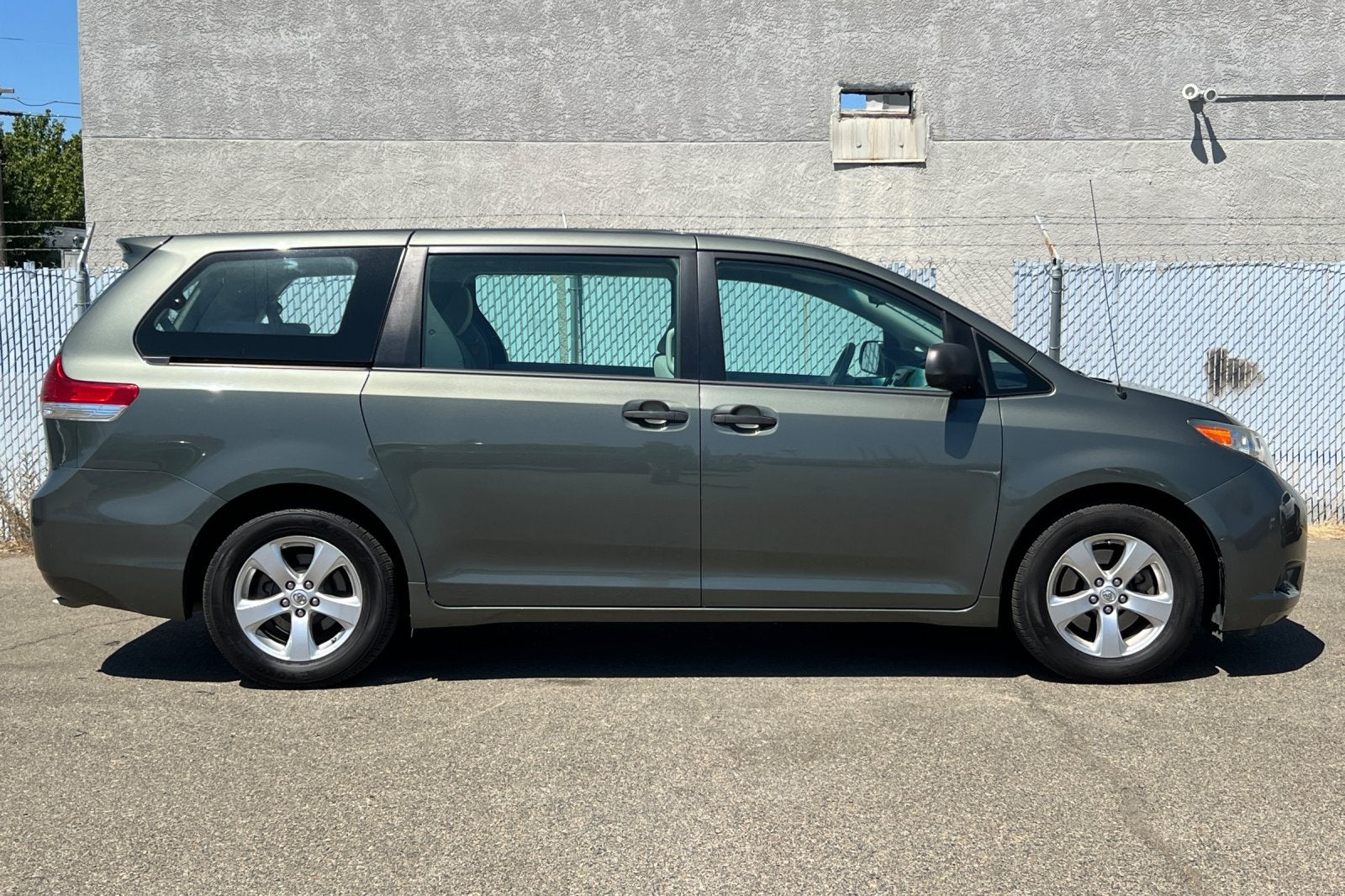 2013 Toyota Sienna L
