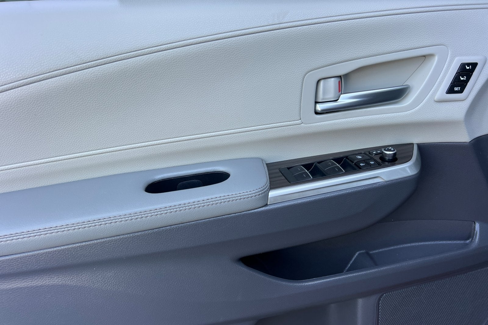 2024 Toyota Sienna Limited