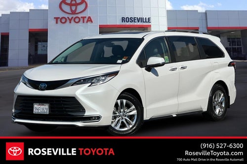 2023 Toyota Sienna Limited