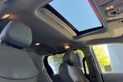 2023 Toyota Sienna Limited