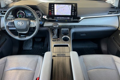 2023 Toyota Sienna Limited