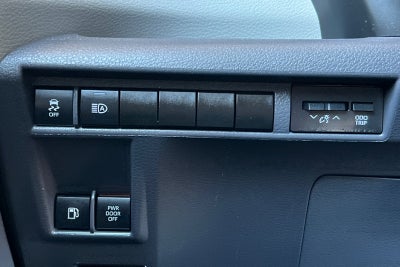 2023 Toyota Sienna Limited