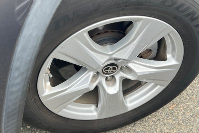 2020 Toyota Highlander LE