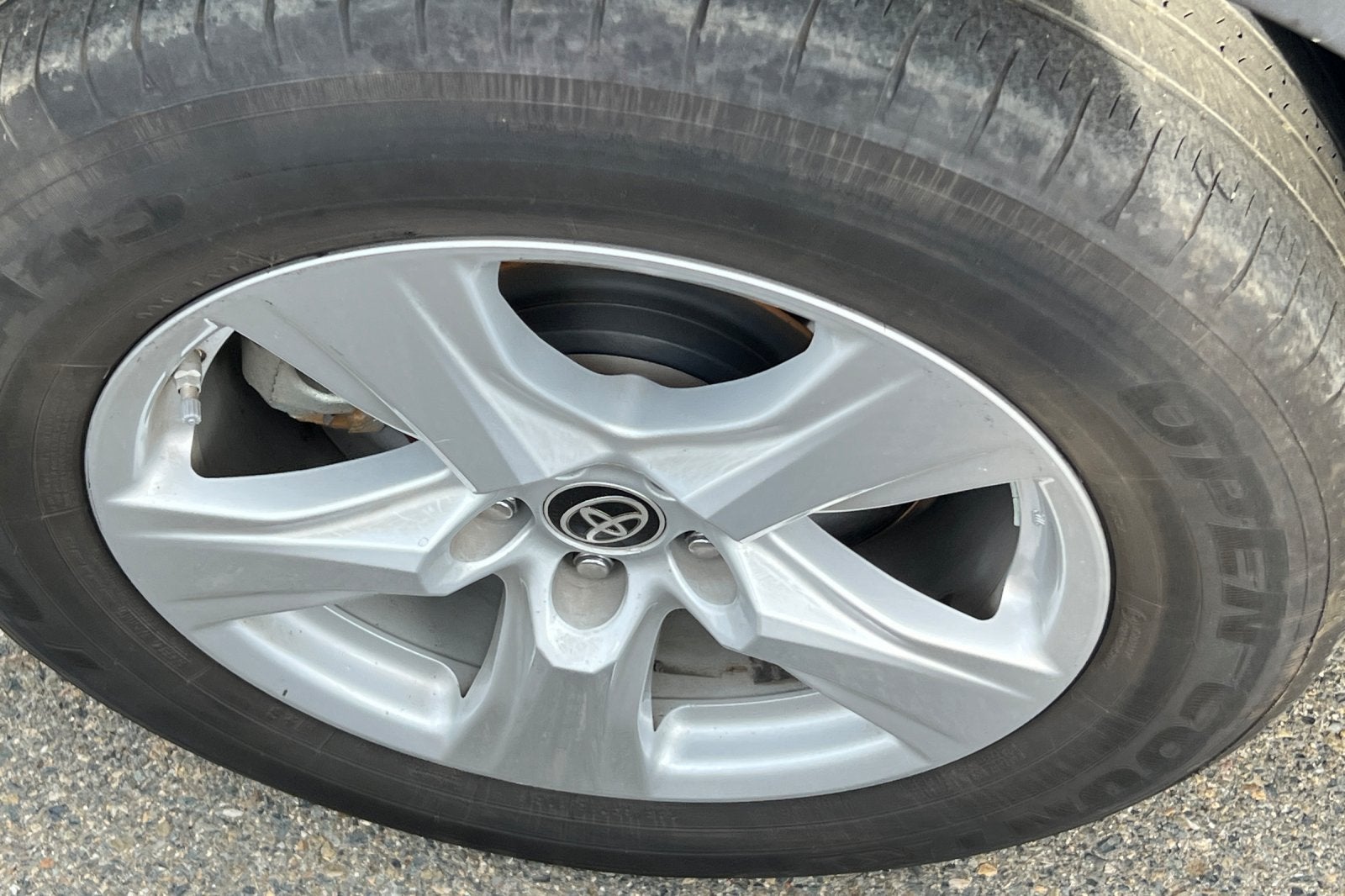 2020 Toyota Highlander LE