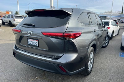 2020 Toyota Highlander LE