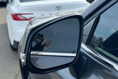 2020 Toyota Highlander LE