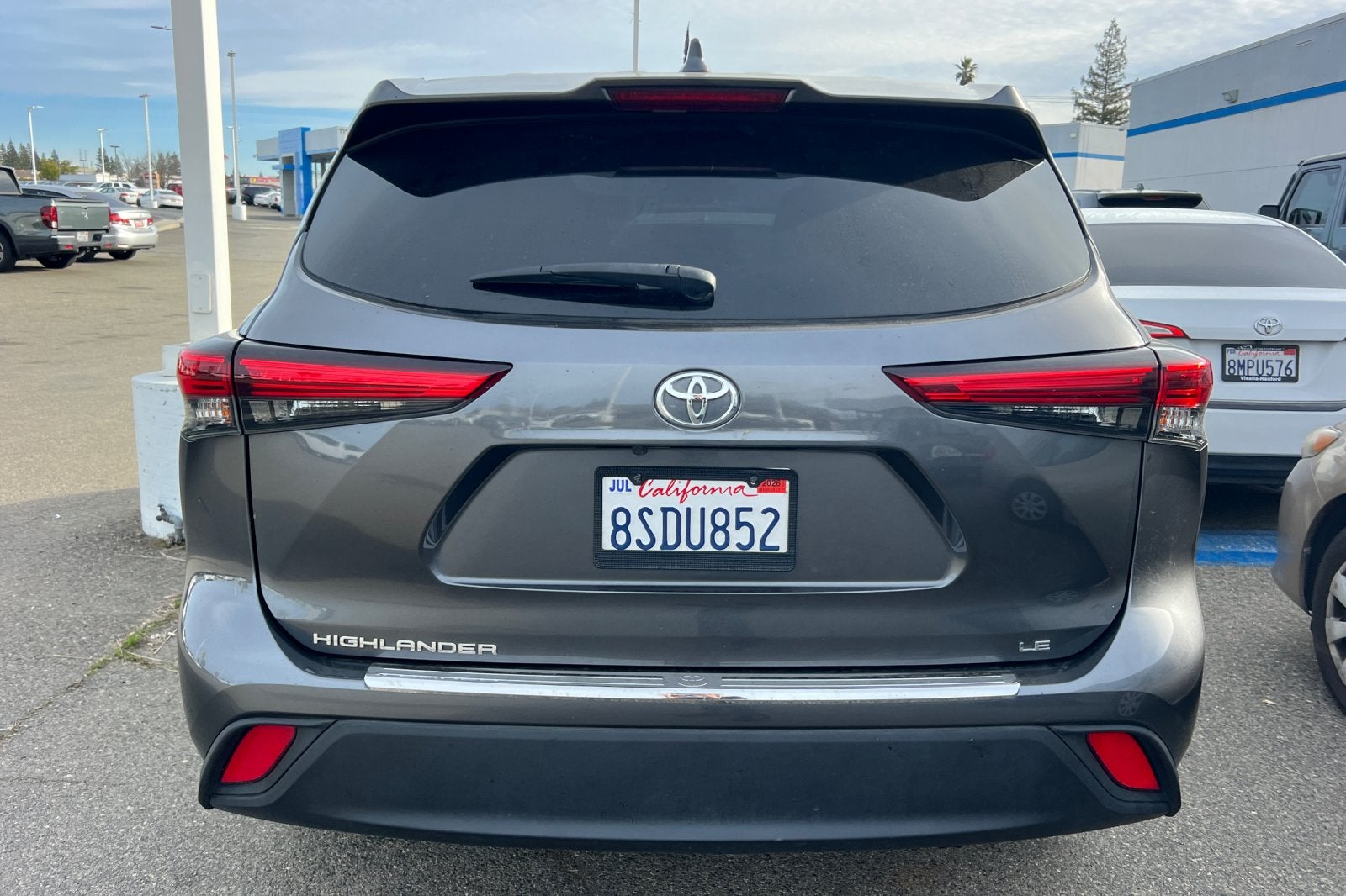 2020 Toyota Highlander LE