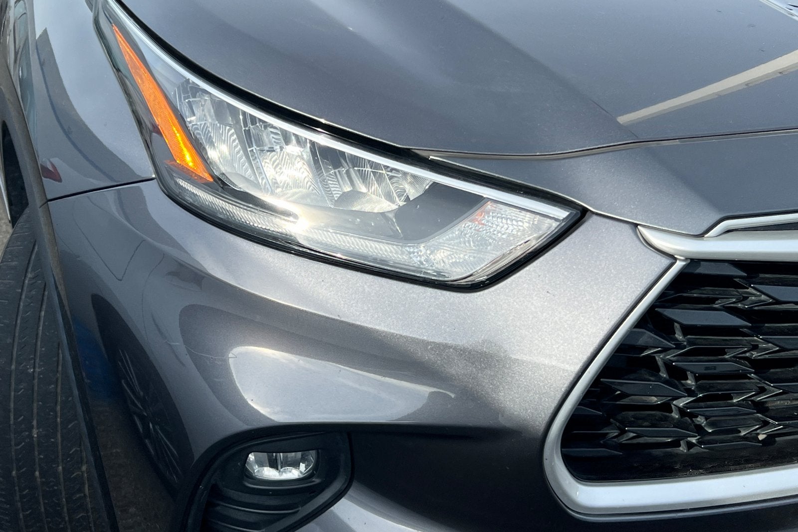 2020 Toyota Highlander LE