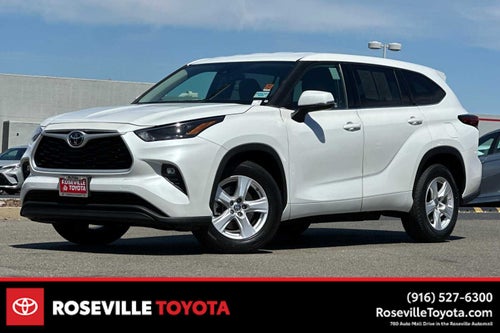 2022 Toyota Highlander LE