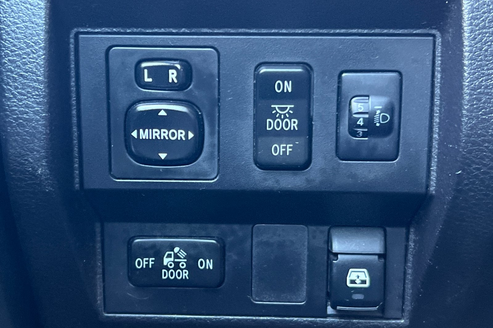 2015 Toyota Tundra SR5