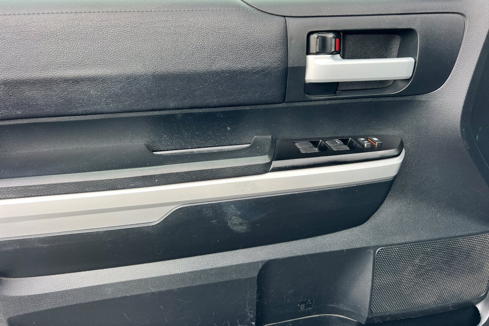 2016 Toyota Tundra SR5