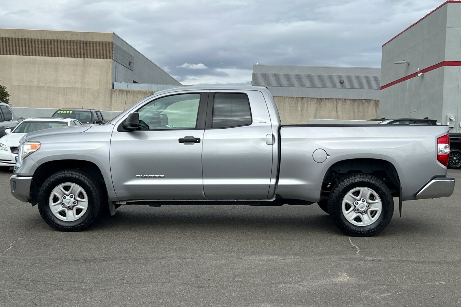 2016 Toyota Tundra SR5