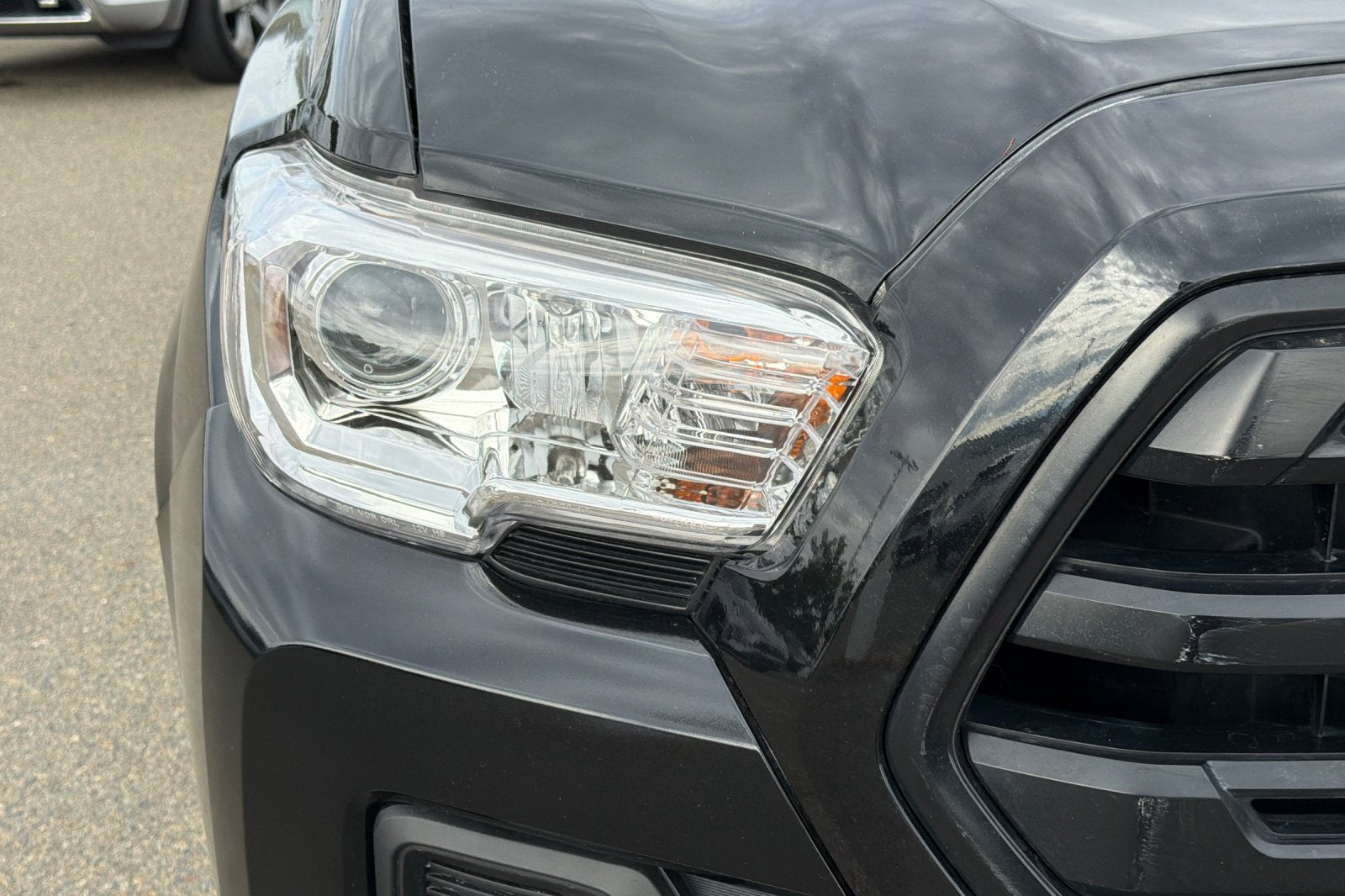 2019 Toyota Tacoma SR