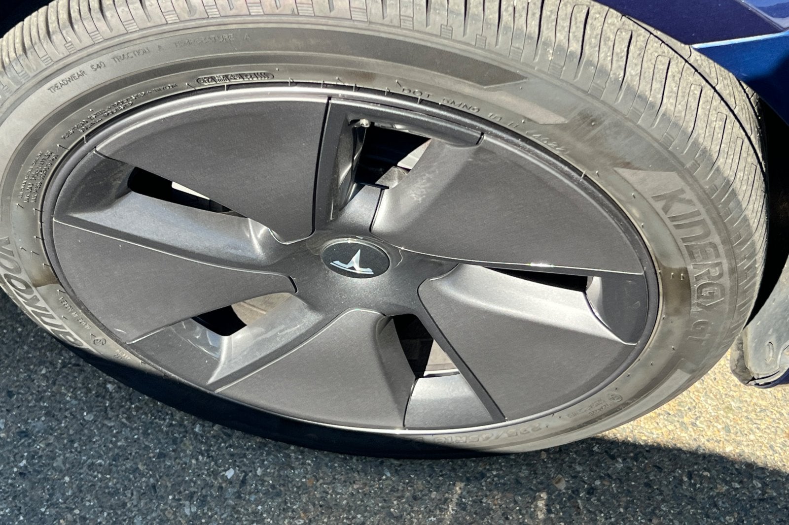 2023 Tesla Model 3 Base