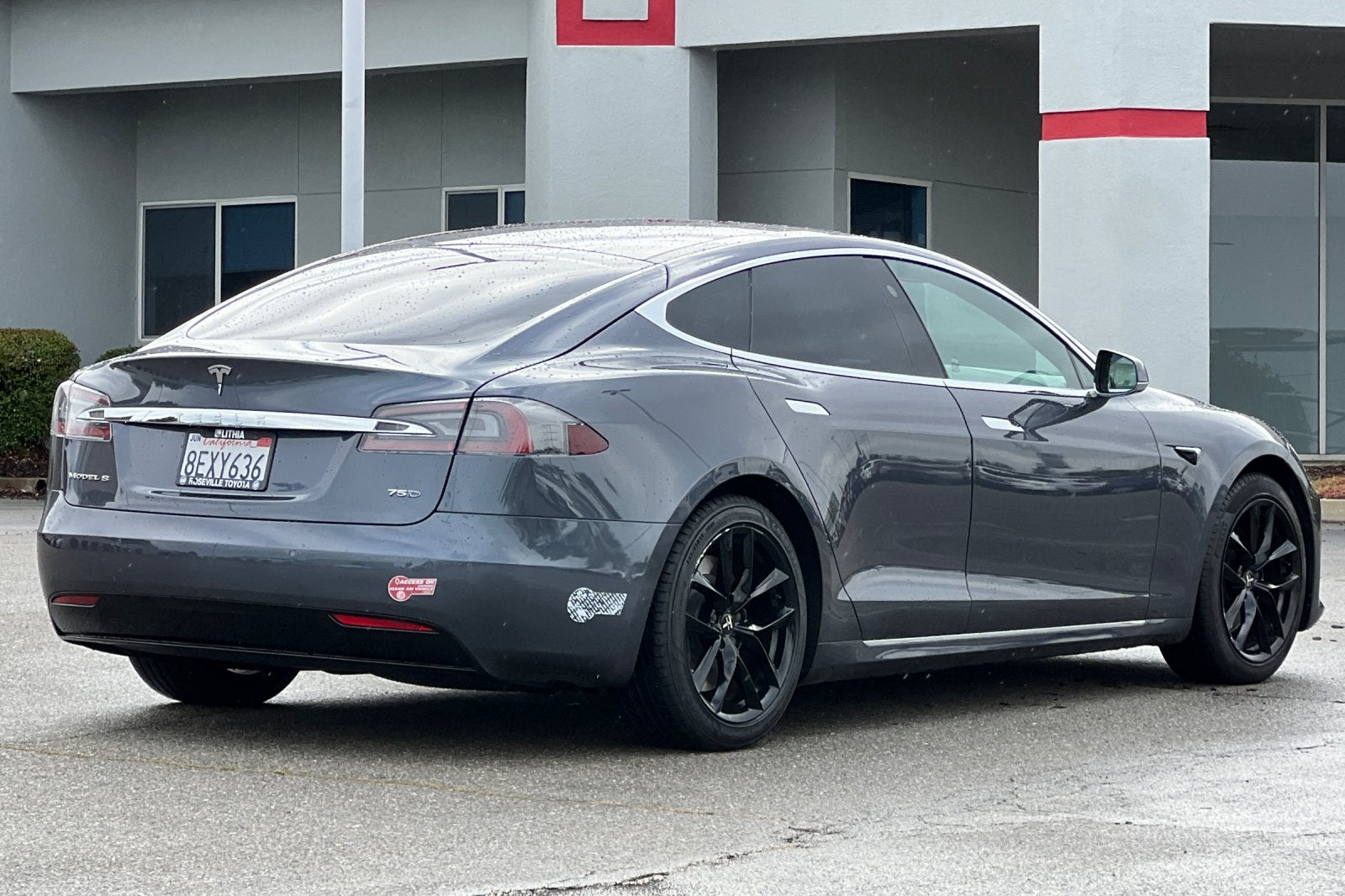 Used 2018 Tesla Model S 75D with VIN 5YJSA1E28JF260171 for sale in Roseville, CA