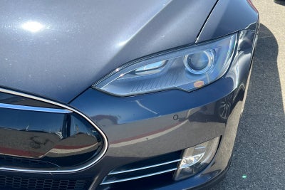 2015 Tesla Model S Base