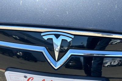 2015 Tesla Model S Base