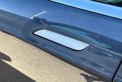 2015 Tesla Model S Base