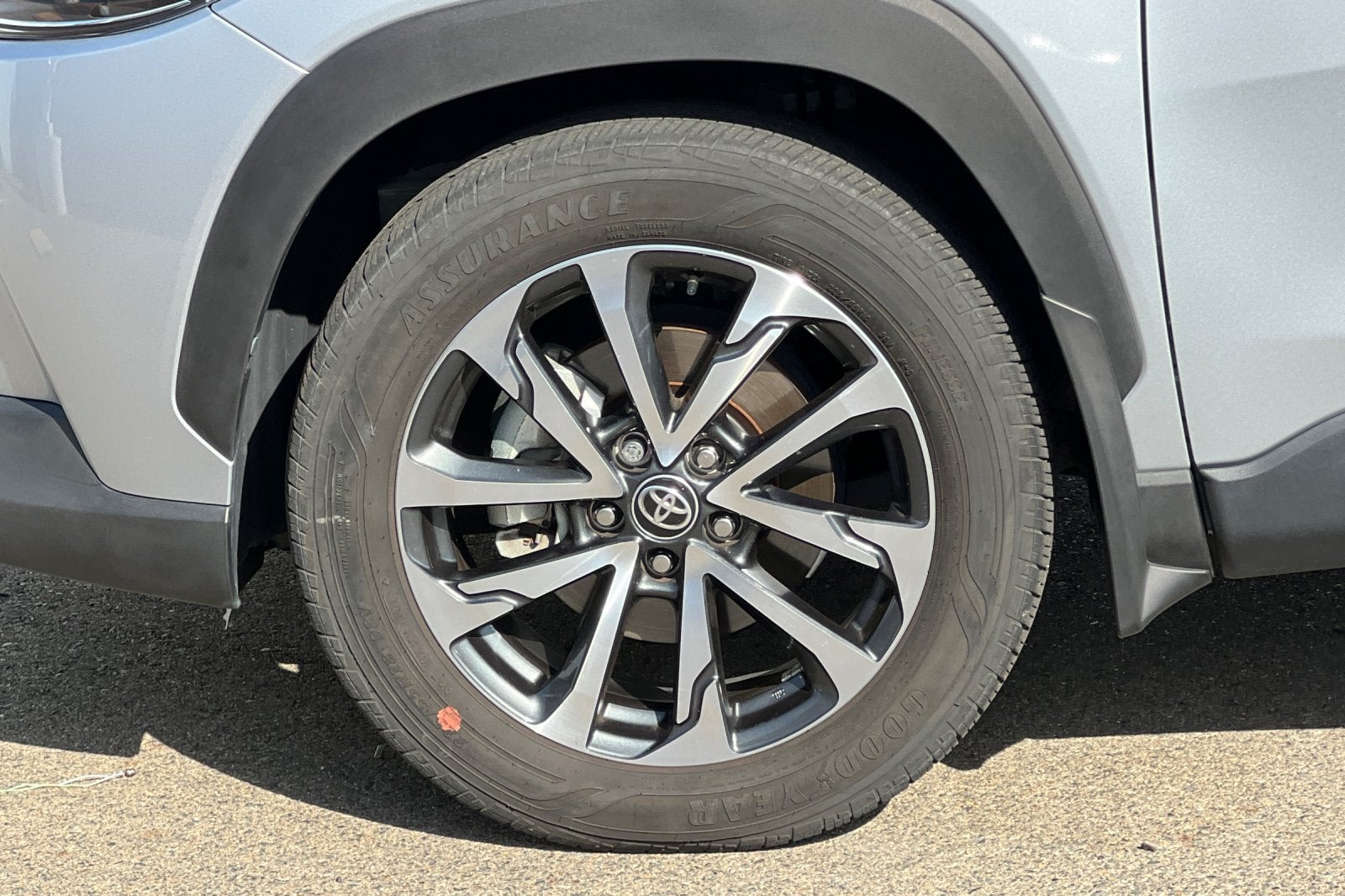 2023 Toyota Corolla Cross XLE