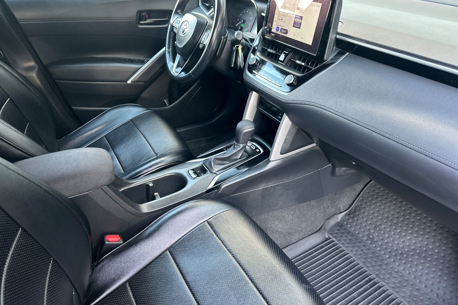 2023 Toyota Corolla Cross Hybrid SE