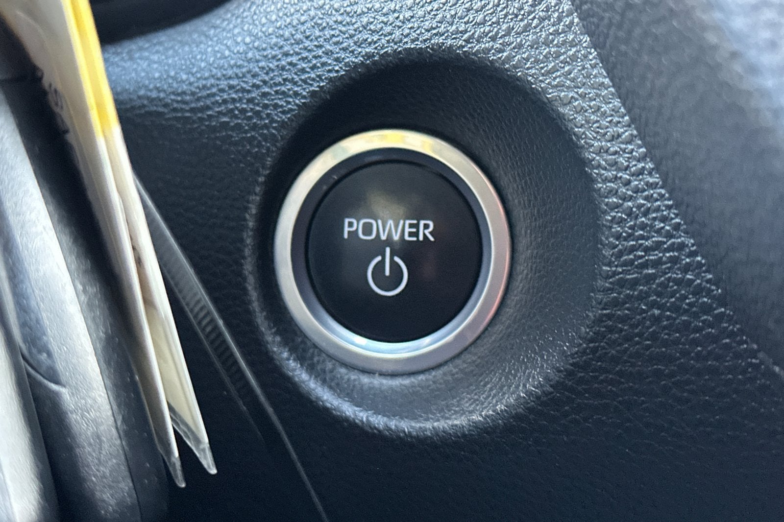 2023 Toyota Corolla Cross Hybrid SE