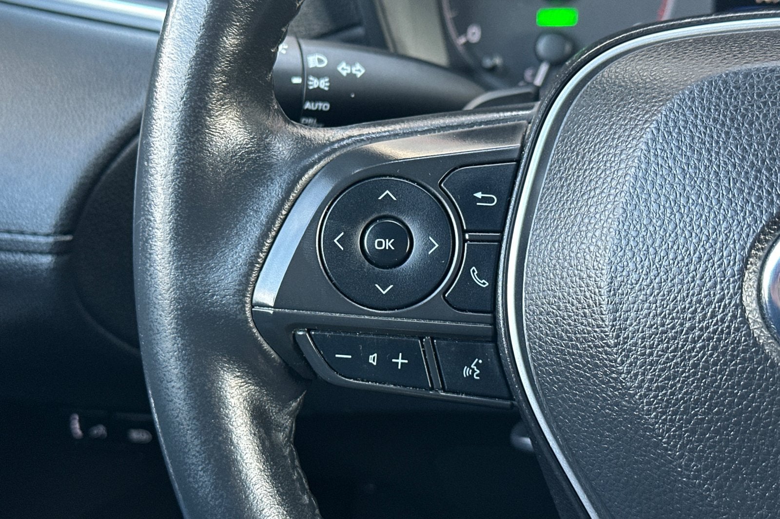 2023 Toyota Corolla Cross Hybrid SE