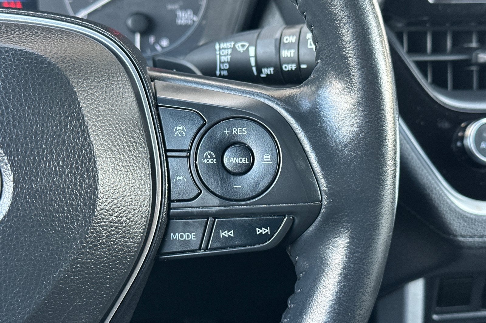 2023 Toyota Corolla Cross Hybrid SE