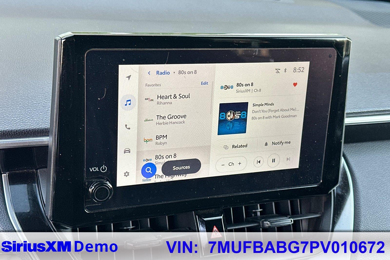 2023 Toyota Corolla Cross Hybrid SE