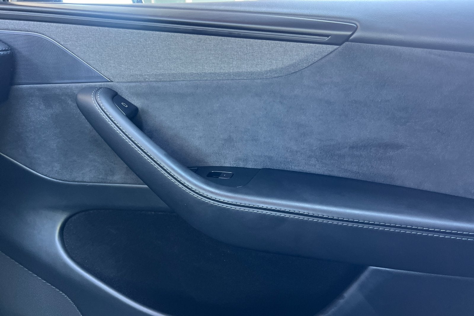 2026 Tesla Model Y Base
