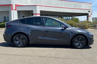 2026 Tesla Model Y Base