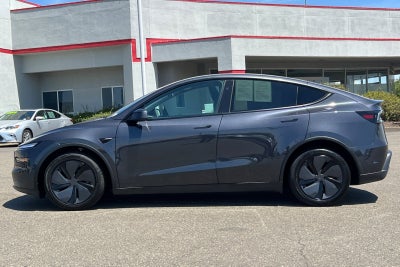2026 Tesla Model Y Base